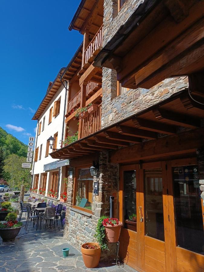 Hotel Llacs De Cardos Tavascan Exteriör bild